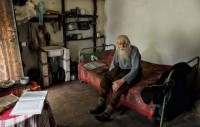 Mendigo que doa suas esmolas a obras de caridade